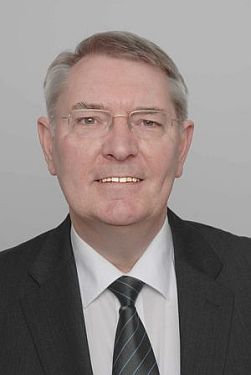 Portraitfoto Volker Harbecke